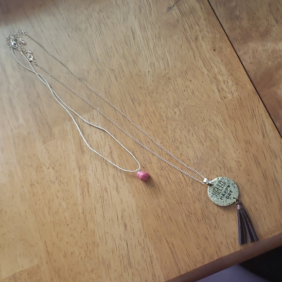 Hello Necklace - Picture 5 of 5